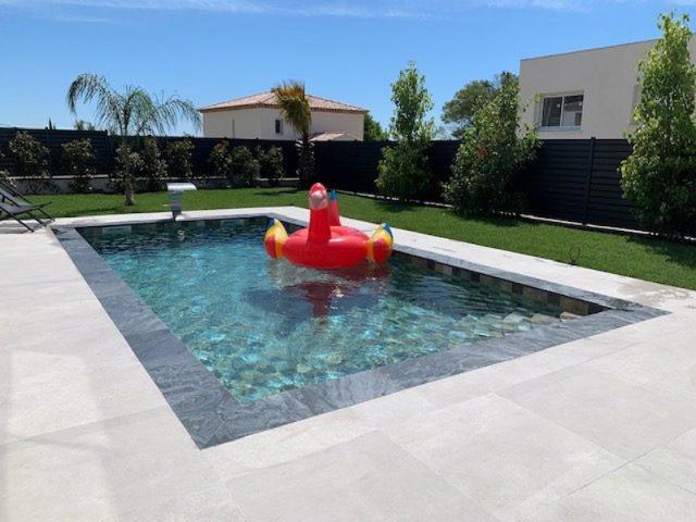 Très belle villa contemporaine à louer à lannée