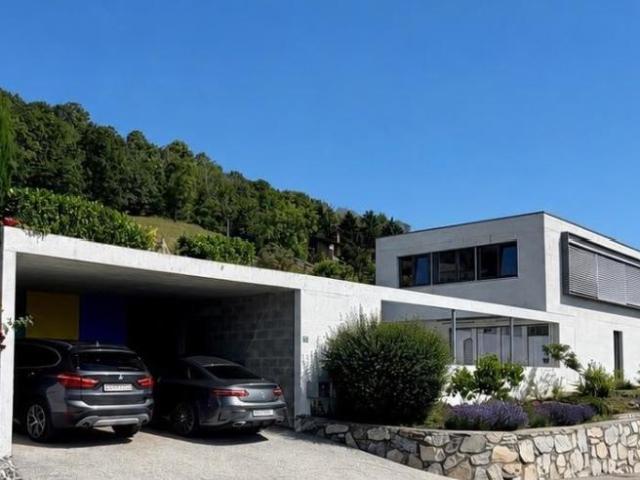 Très belle villa d'architecte de 4.5 pièces à louer à Savièse