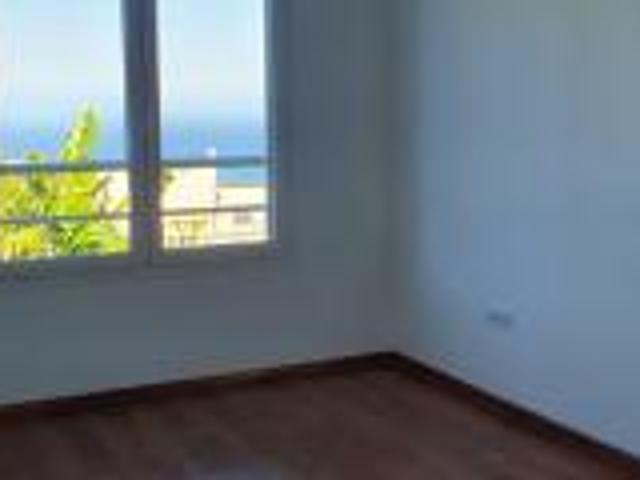 Tres belle villa F4 au calme avec vue mer et jardin clos