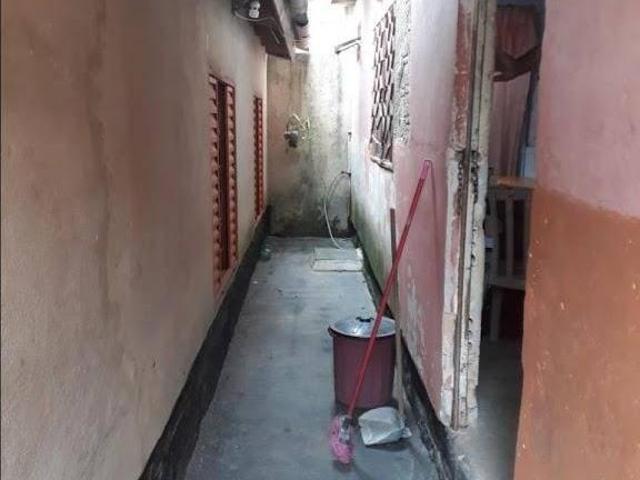 Três Casas no Mesmo Terreno.