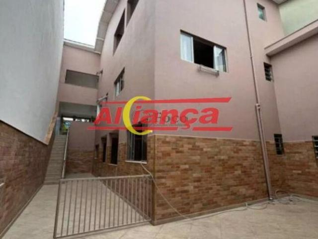TRES CASAS BOAS EM UM SÓ TERRENO