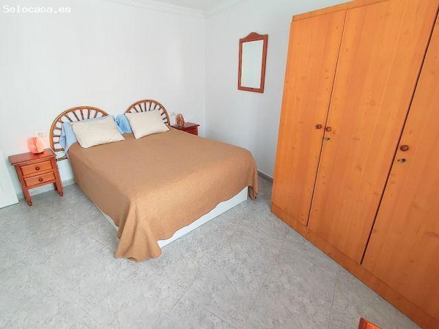 Tres dormitorios, dos baños, terraza y hermosas vistas al mar