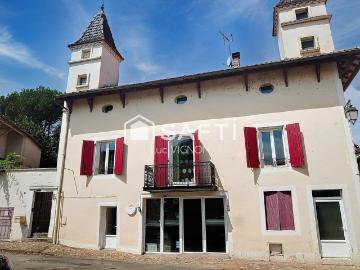 Très Grand Potentiel Pour Cette Magnifique Demeure 389m² Pradines