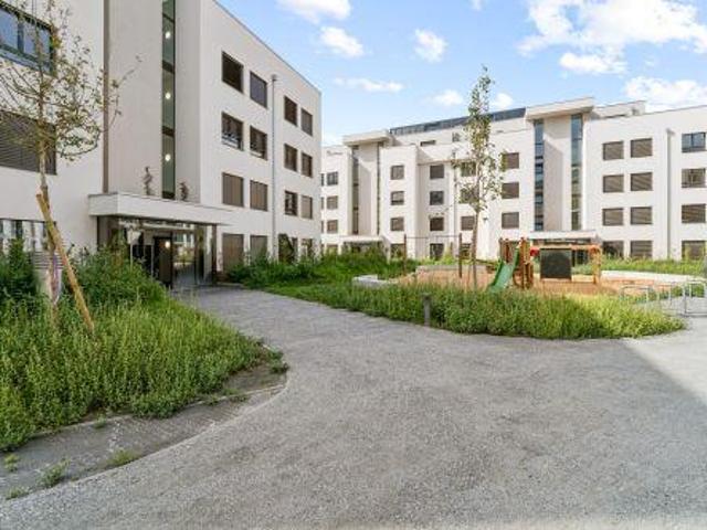 Très joli appartement de 2.5 pièces au 2ème étage avec grand balcon G303