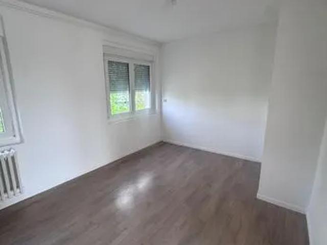 Très joli appartement T3 – dernier étage – immeuble de 6 logements BEHREN LES FORBACH
