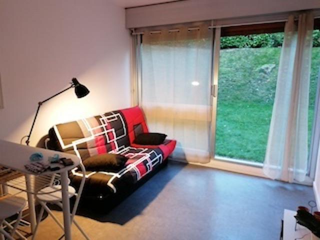 Tres Joli et lumineux Studio 20m2 Residence de standing Parly 2