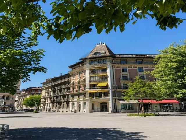 TRES JOLI FONDS DE COMMERCE À REMETTRE A CAROUGE