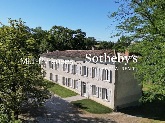 Très jolie propriété avec deux maisons 350m² Puylaurens