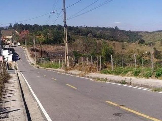Três Lotes de 702 metros Quadrados em Belo Vale MG