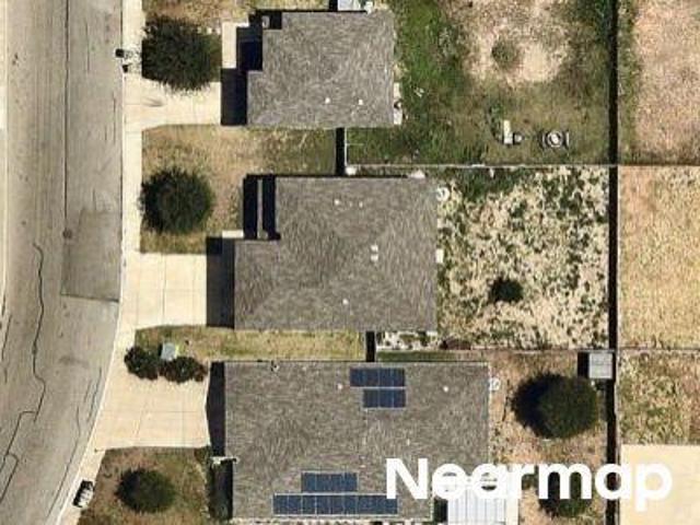Treselle Ln