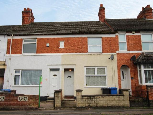 Tresham Street, Kettering. 3 bed terraced house to rent £900 pcm £208 pw