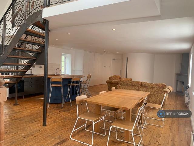 Tresooth Lane, Penryn, TR10 1 bed in a flat share to rent £650 pcm £150 pw
