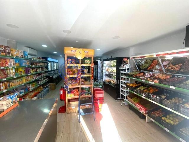 Trespasse 50m² Ramada e Caneças