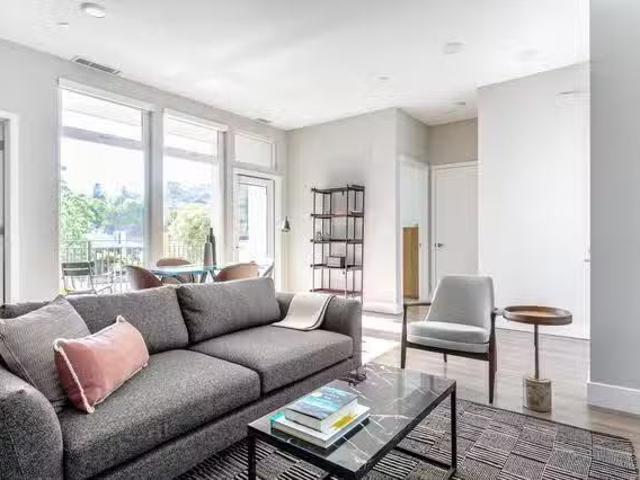 Trestle Apartments 1, 333 El Camino Real, San Carlos 2 Bedro.