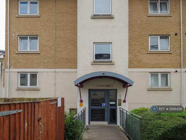 Triton Lodge, Erith, DA8 2 bed flat to rent £1,600 pcm £369 pw