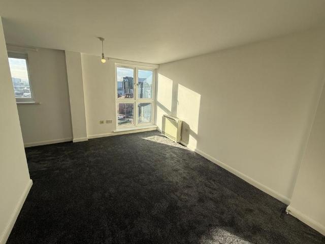Trivett Square, Nottingham, NG1 2 bed apartment to rent £805 pcm £186 pw