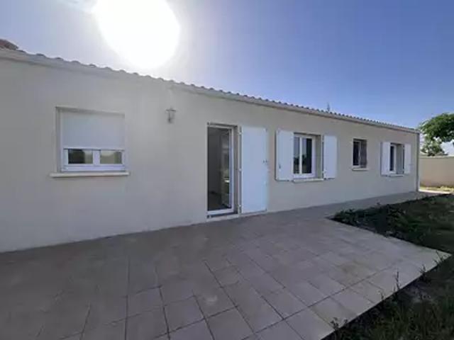 Trizay 17250 Location maison 5 pièces t5 garage