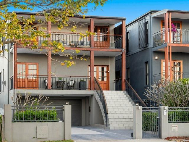 Tri level elegance, exceptional entertaining and room to grow in a prized inner east pocket