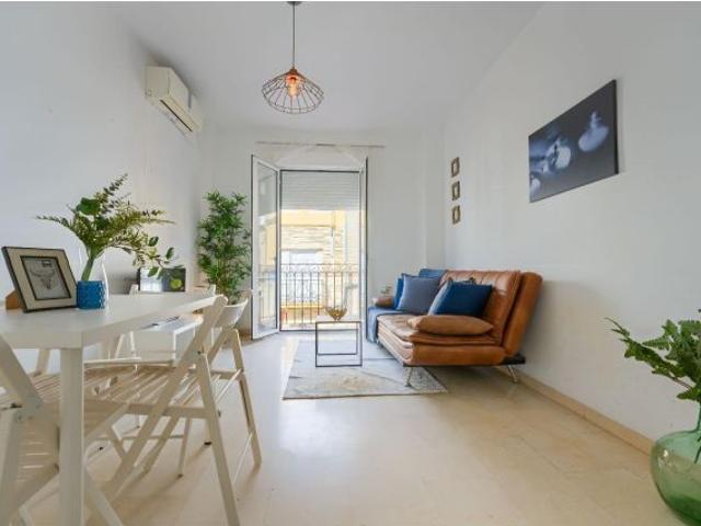 Triana con luz propia: privacidad, encanto y terraza de uso exclusivo
