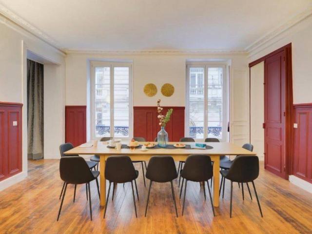 Triangle d'Or 7 pièces 5 chambres 198 m²