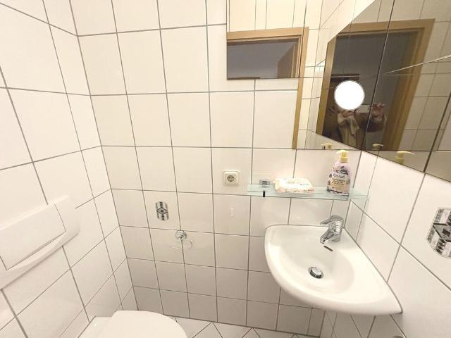 Trier: Stilvolle 3 Zimmer Wohnung auf 102 m², mit Terrasse, Aufzug & TG Stellplatz