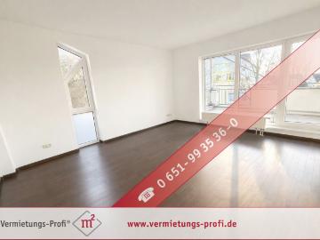Trier: Stilvolle 3 Zimmer Wohnung auf 102 m², mit Terrasse, Aufzug & TG Stellplatz