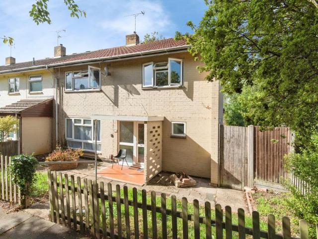 Trigg Terrace, Stevenage. House share to rent £700 pcm £162 pw