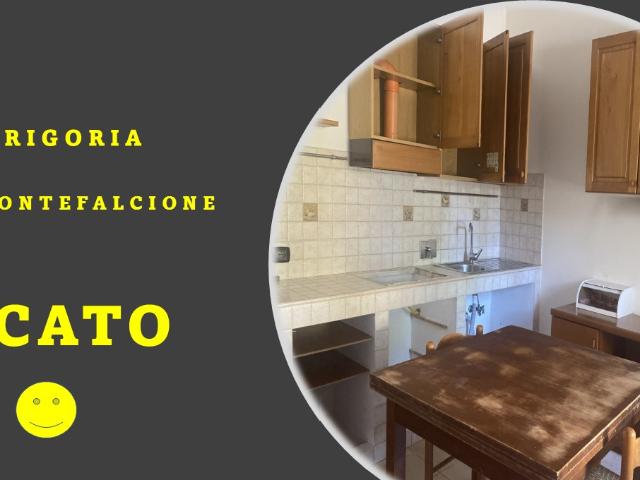 TRIGORIA VIA Montefalcione affittasi appartamento in villa