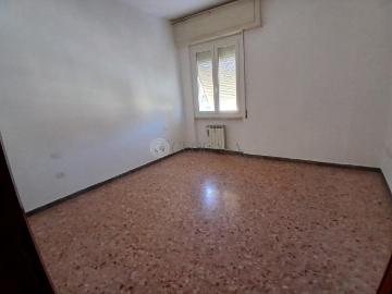 148 trilocale 70mq