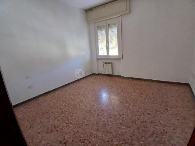 148 trilocale 70mq