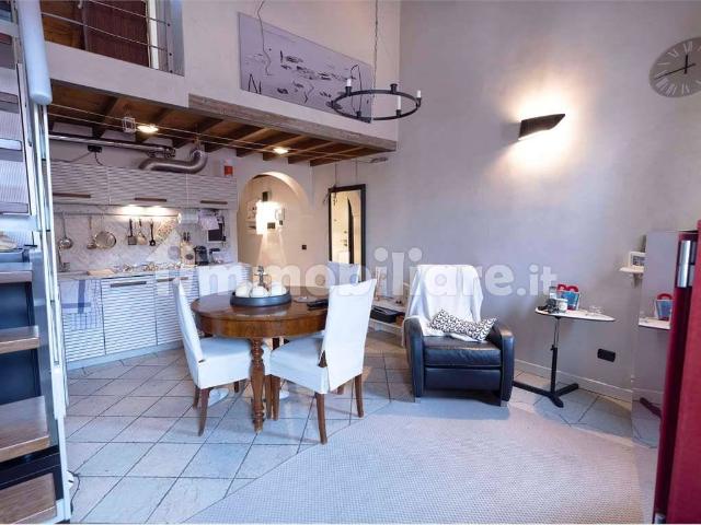 Trilocale 80 m², Centro, Mantova