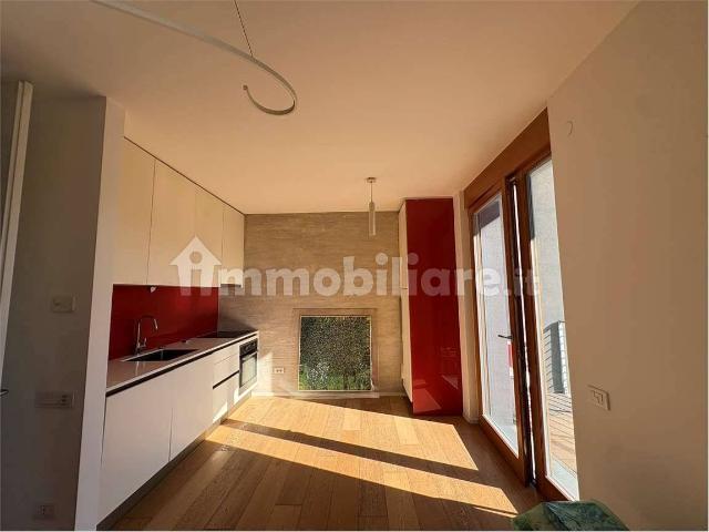 Trilocale 80 m², Piedicastello, Trento