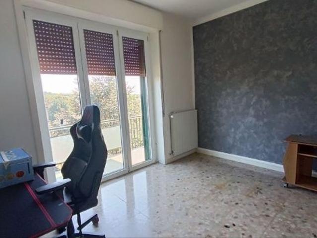 Trilocale 90 Mq con balcone e cantina