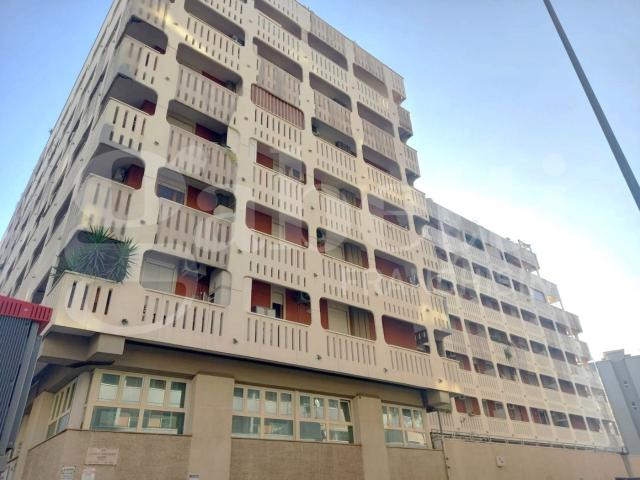 Trilocale con box a Bari