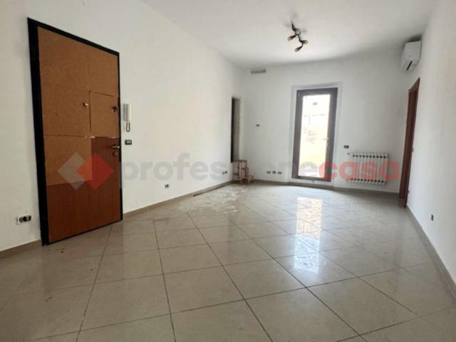 Trilocale con box a Livorno