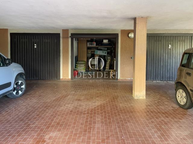 Trilocale con box in via puccini, Scansano