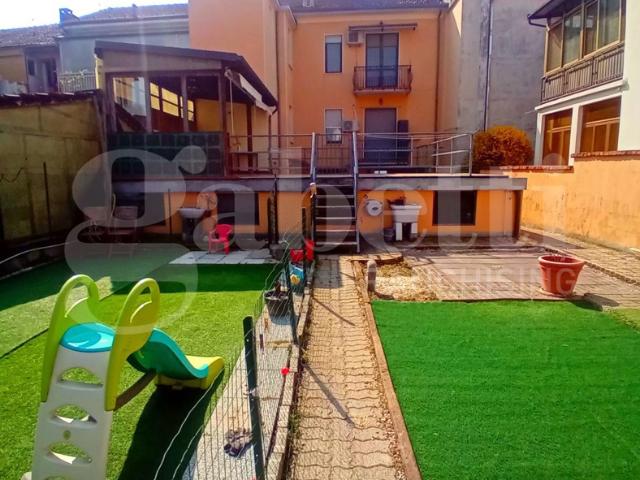 Trilocale con giardino a Trofarello