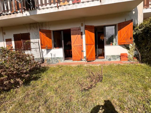 Trilocale con giardino in via savona 43, Urbe