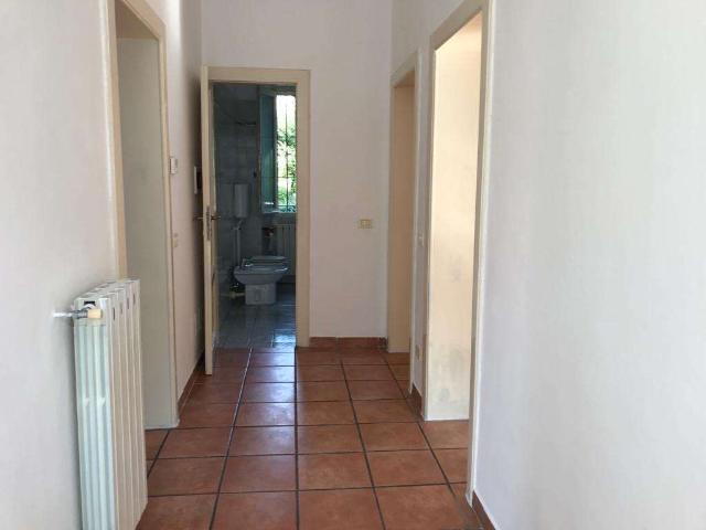 TRILOCALE CON POSTO AUTO