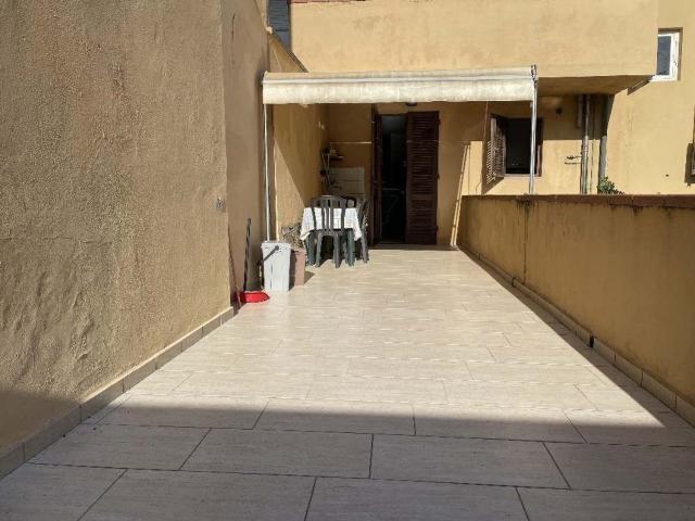Trilocale con terrazzo a Camaiore