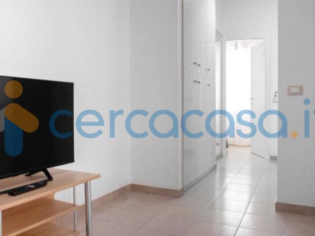 Trilocale con terrazzo a pochi metri dal mare in affitto a Capo D'Orlando