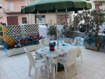 Trilocale con terrazzo a pochi metri dal mare in affitto a Capo D'Orlando