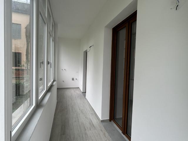 Trilocale con terrazzo in piazza della repubblica, Signa