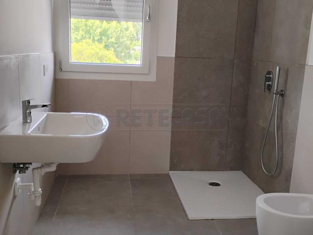 Trilocale con terrazzo in via trento 41, Arzignano