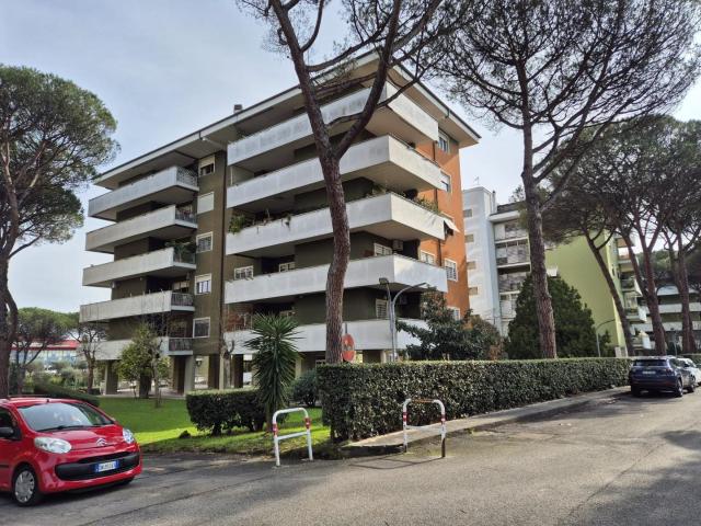 Trilocale con terrazzo, Roma casalotti