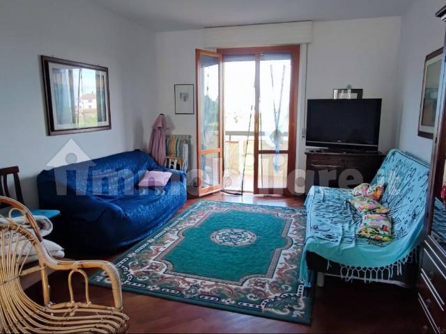 Trilocale Contrada Monti 35, Grottammare