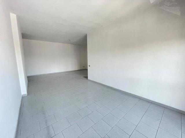 Trilocale corso Italia 379, Quarto