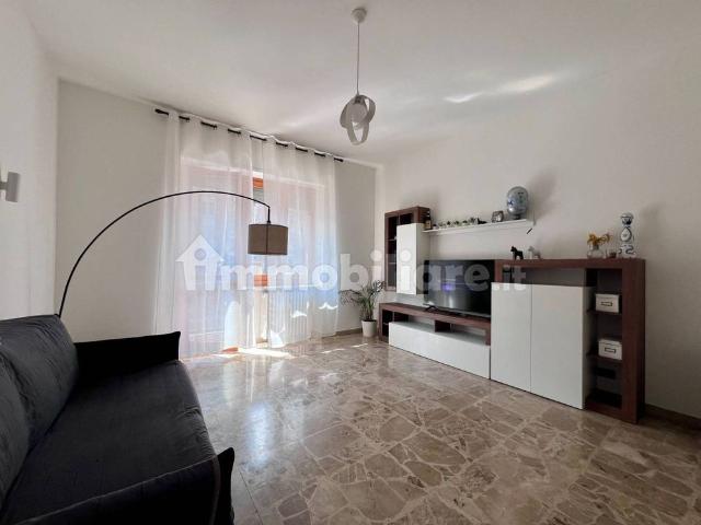 Trilocale corso Piave 72, Borgo Piave, Corso Europa, Zona Ferrero, Alba