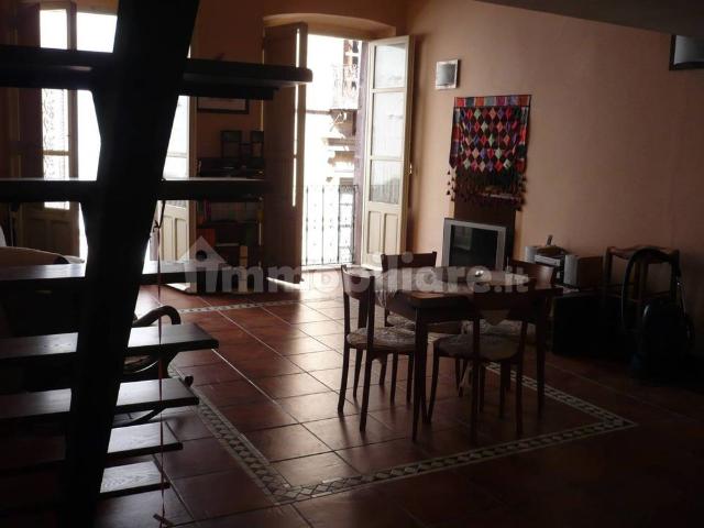 Trilocale corso Vittorio Emanuele II 34, Centro, Bosa