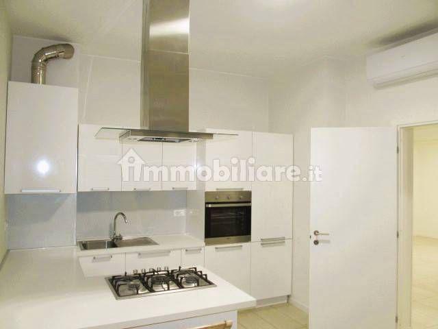 Trilocale Corticella Molinara, Borgo Roma, Verona